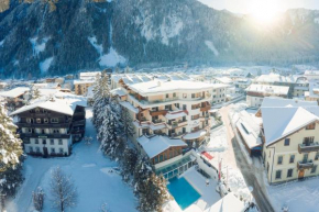 Alpine Hideaway ZILLERTALERHOF - 4 Sterne Superior Mayrhofen